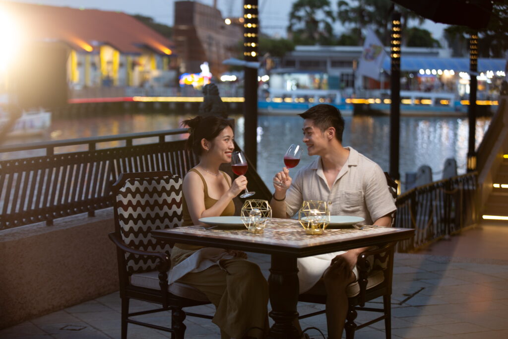 Couple Dining at Cas del Rio Melaka